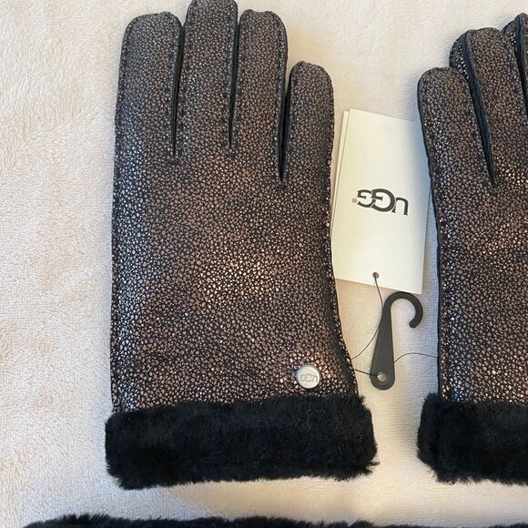 UGG Winter Set Metallic Black Gloves & Headband Small NWT - Picture 2 of 7